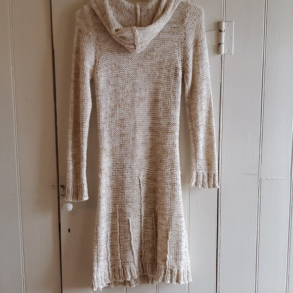 BCBG Long Fall Knit Sweater - Picture 4 of 4